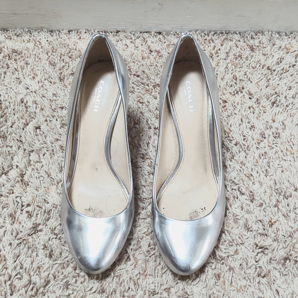Coach Leather pumps